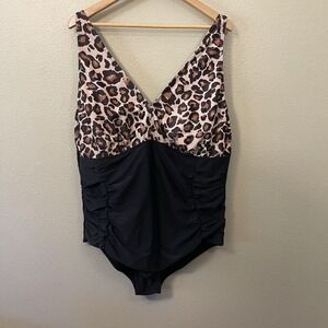 Plus Size Swim Suit Leopard Black Colorblock One Piece Ruched Fully Lined 2X-3X‎